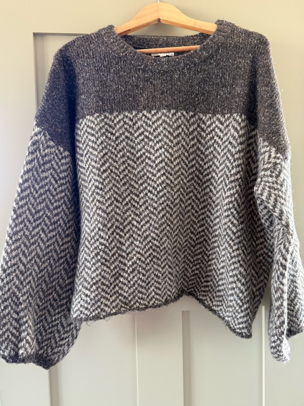 Blu Pepper Two-Tone Chevron Crewneck Sweater in Charcoal and Light Gray